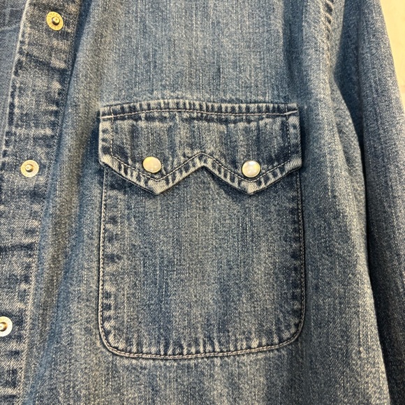 VTG Ralph Lauren Western Blue Denim Shirt with Pearl Buttons & Intricate Details - Picture 7 of 15